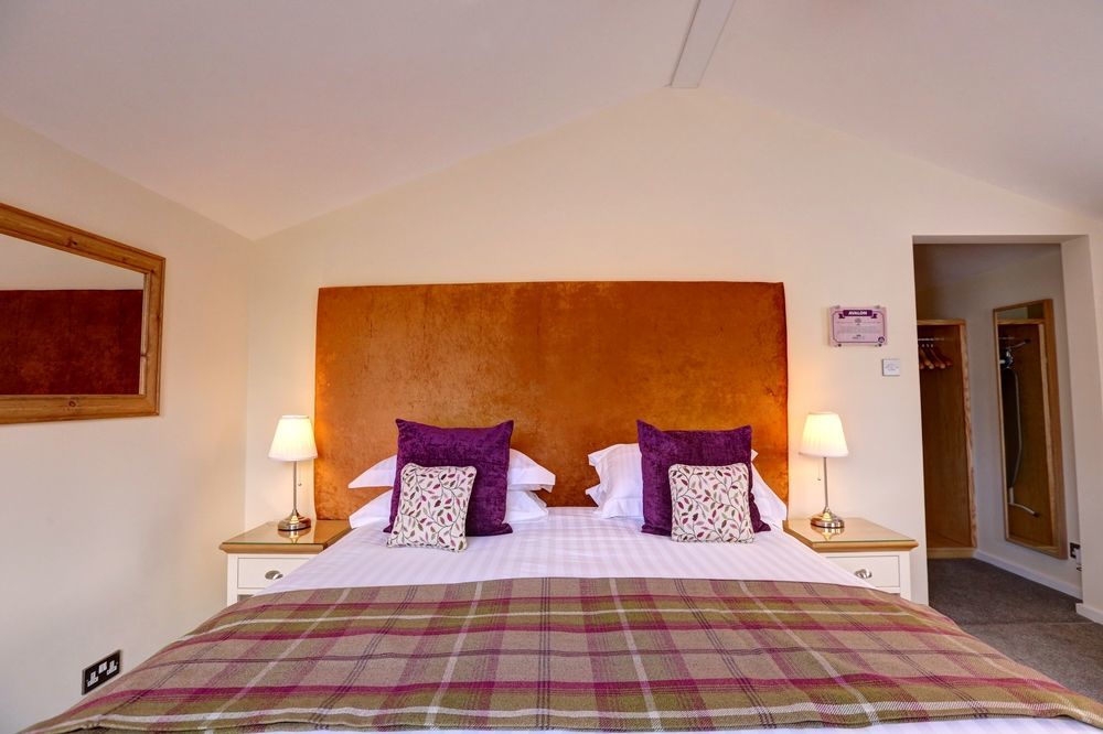 Manor Court Hotel Carnaby Bagian luar foto